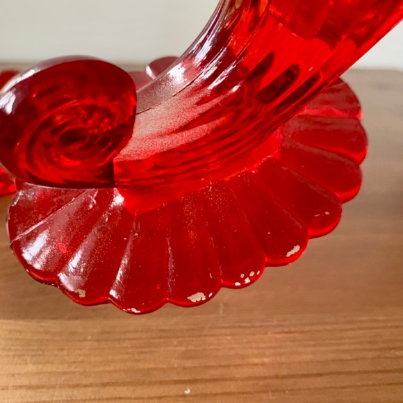 VIntage Jeannette Glass Amberina Cornucopia Horn of Plenty Vases - Picture 3 of 7